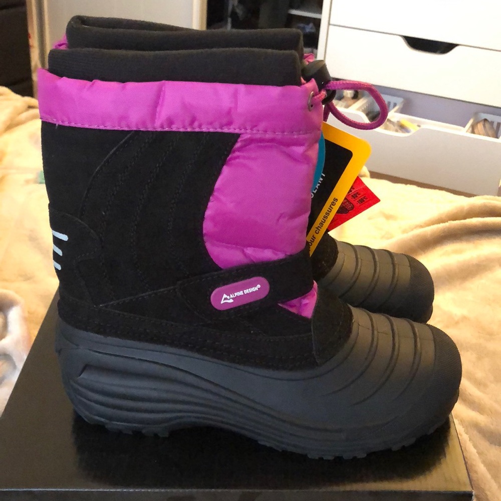 snow boots